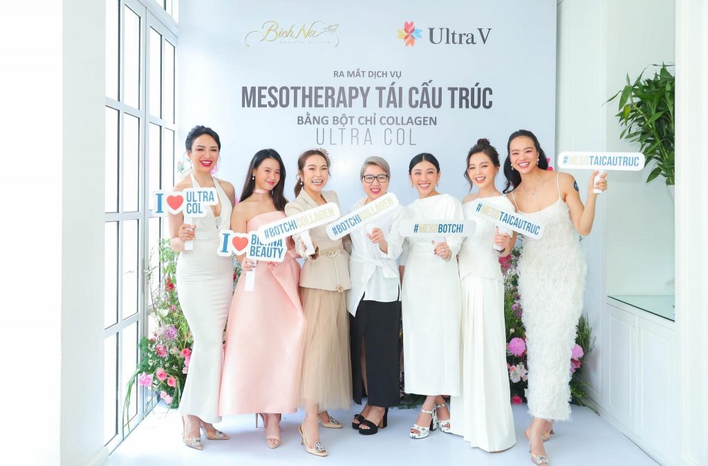 Hoa hậu Ngọc Diễm, diễn viên Mi Du, Thạc sĩ - Bác sĩ da liễu Bích Na, CEO Ipretty Group - đơn vị phân phối UltraCol độc quyền tại Việt Nam, MC Yumi Dương, ca sĩ Linh Phi, MC Kiều Ngân tham dự sự kiện ra mắt dịch vụ với Bột chỉ Collagen UltraCol (hình Ultra V Việt Nam)