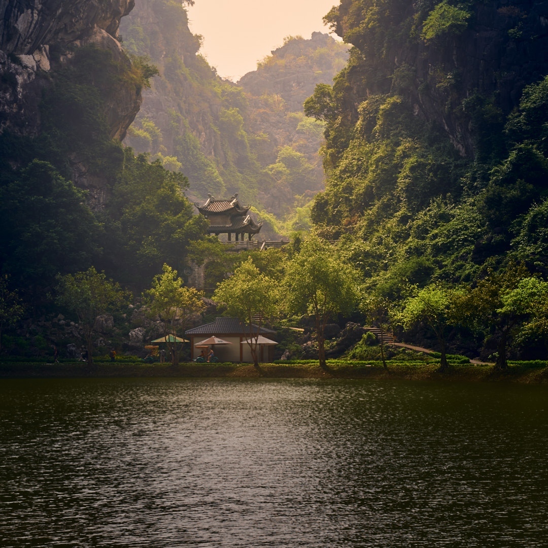 Động Am Tiên - Ninh Bình 