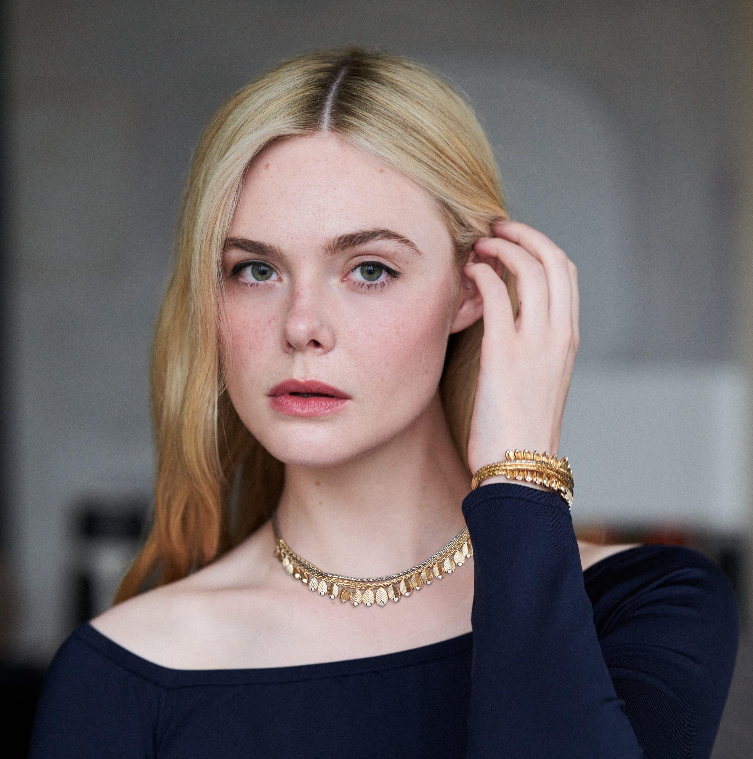 elle fanning cartier