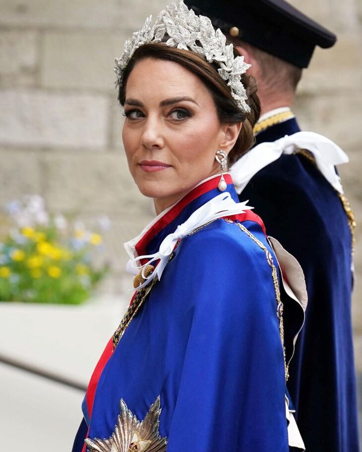 Tạo khối đậm khiến đường nét gương mặt của Công nương Kate Middletonp trở nên thô cứng. Ảnh: Getty Images.