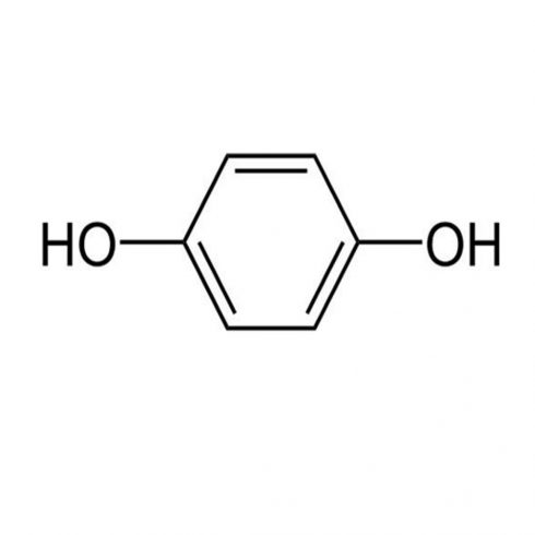 Cấu trúc hóa học của Hydroquinone. Hình ảnh: Wikipedia. <br/></noscript>3 hoạt chất không nên dùng trong trị nám để tránh làm tổn thương da & sức khỏe 
