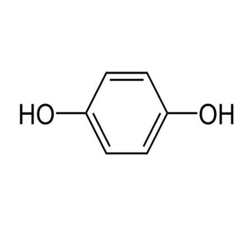 Cấu trúc hóa học của Hydroquinone. Hình ảnh: Wikipedia. <br/></noscript>3 hoạt chất không nên dùng trong trị nám để tránh làm tổn thương da & sức khỏe  