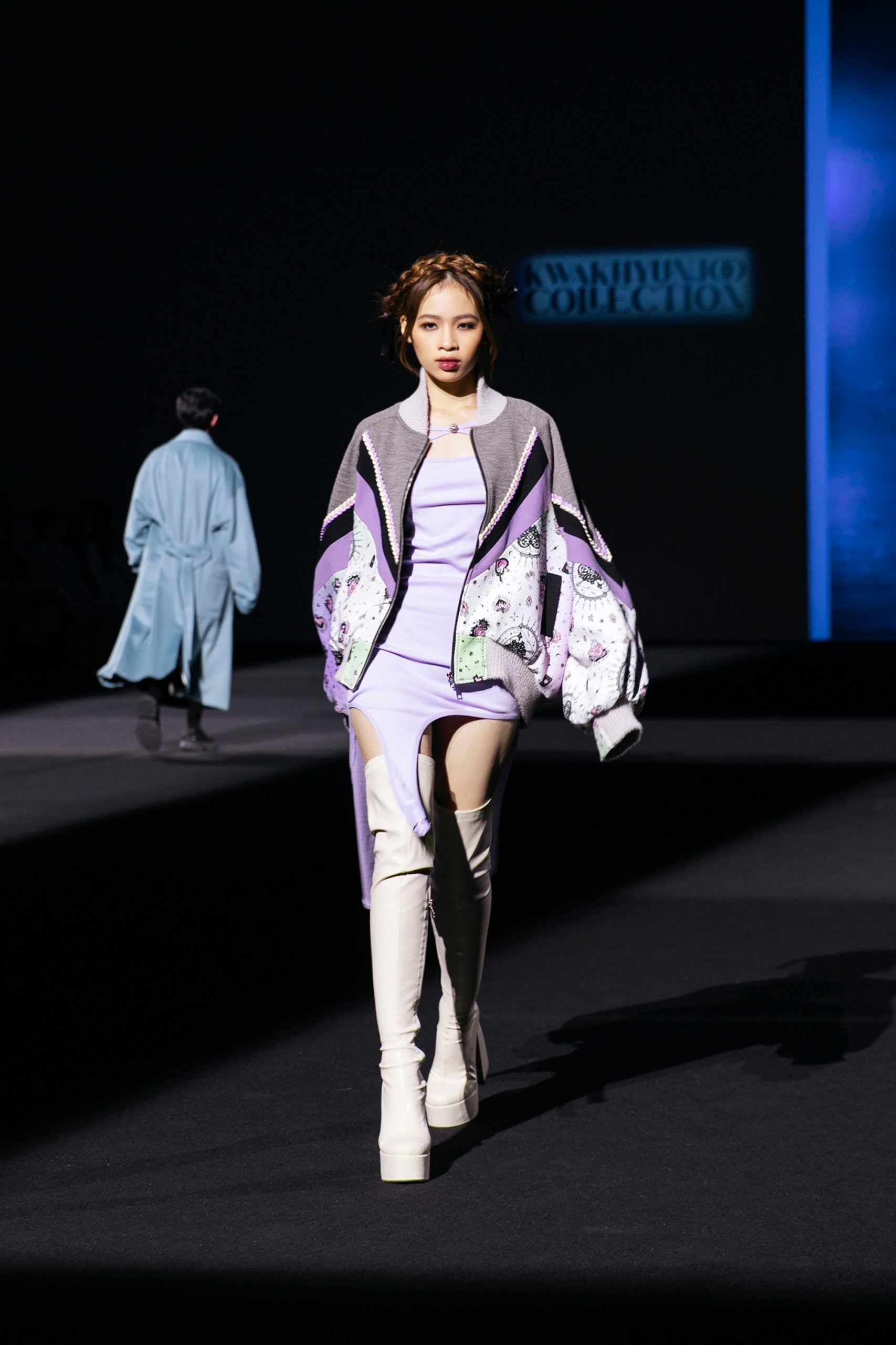 người mẫu Bảo Hà trên sàn catwalk