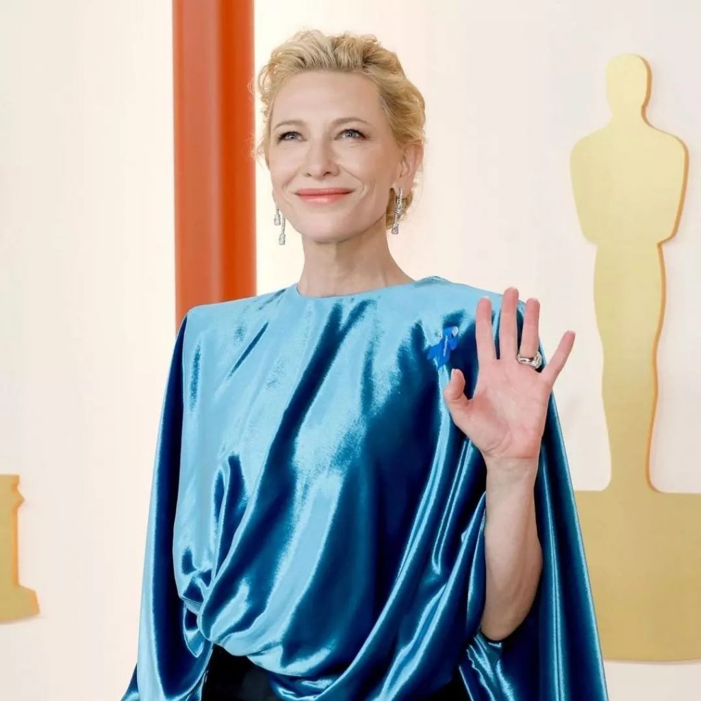 Cate Blanchett thường xuất hiện với kiểu trang điểm tông Nude.