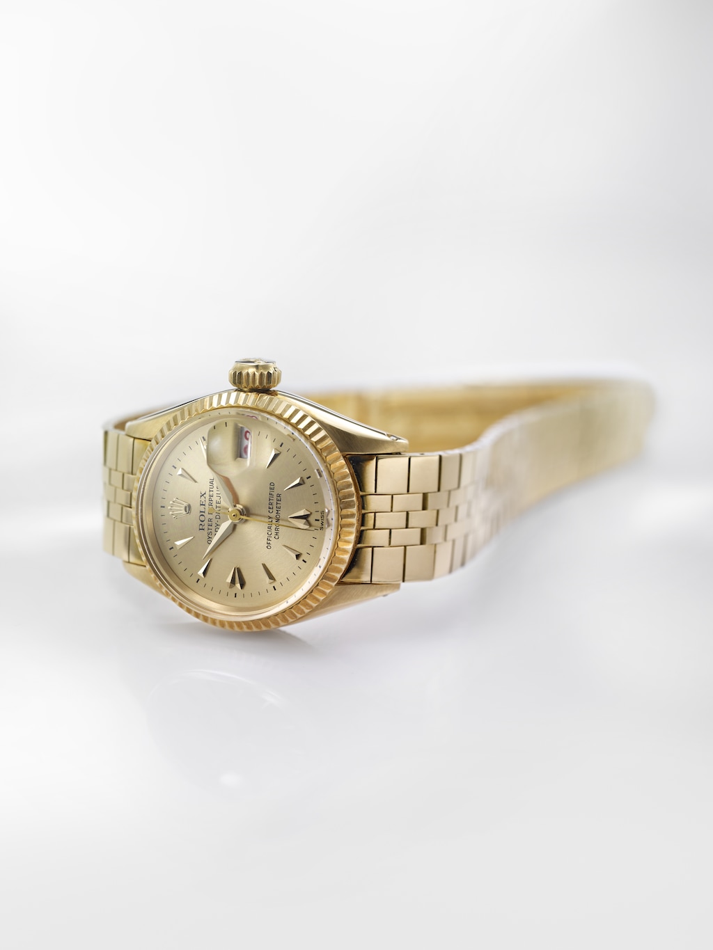Đồng hồ Rolex Oyster Perpetual Lady-Datejust phiên bản đầu tiên dành cho nữ ra mắt năm 1957.