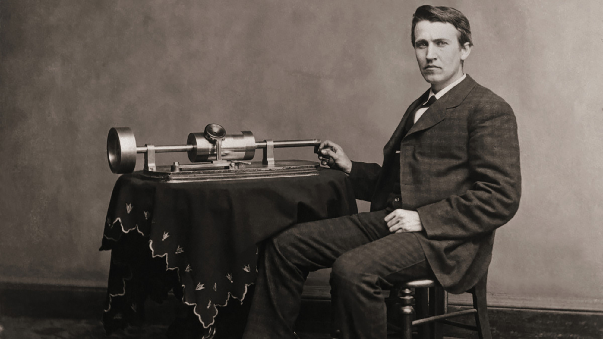 thomas edison phát minh máy ghi âm