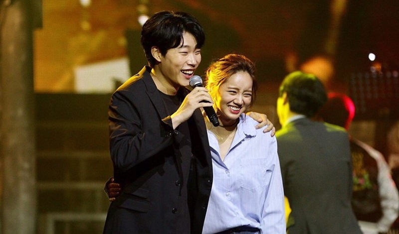 Ryu Jun Yeol và Hyeri phim giả tình thật phim Hàn (2)