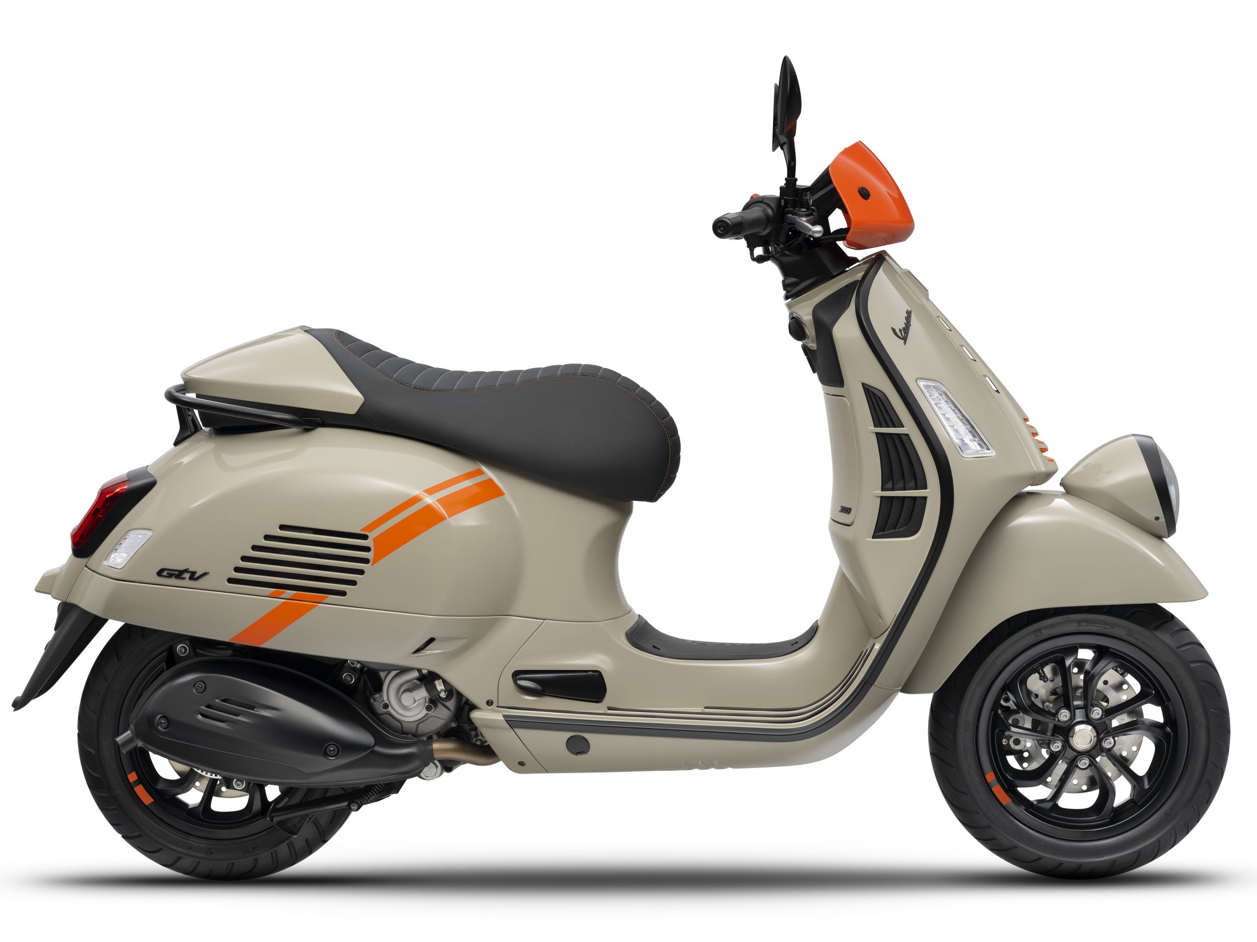 xe may vespa gtv 2023