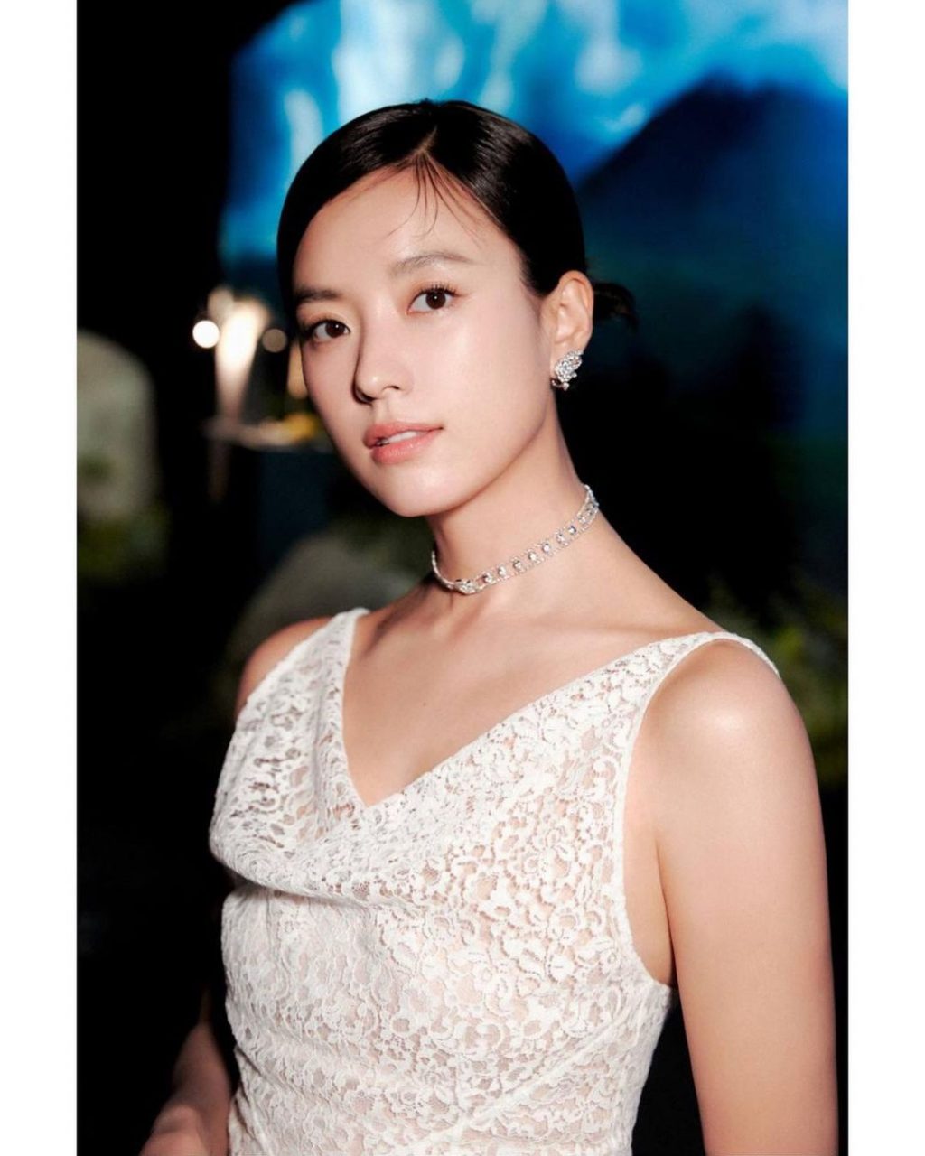Han Hyo Joo xinh đẹp mặc đầm trắng-nha đam