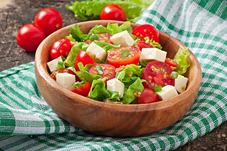 Cà chua chứa rất ít calo, hỗ trợ cho quá trình giảm cân