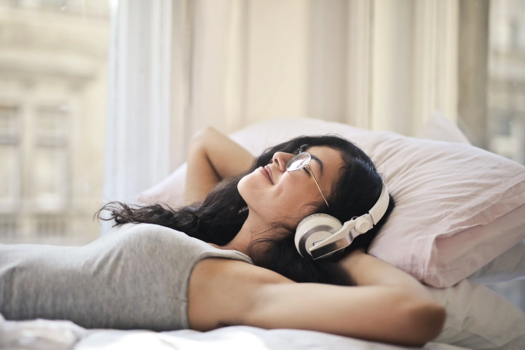 Âm nhạc giúp bạn dễ ngủ.