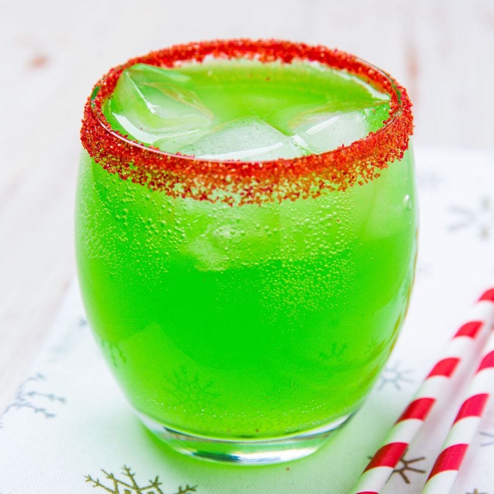 Pha chế công thức thức uống Giáng Sinh Boozy Grinch Punch