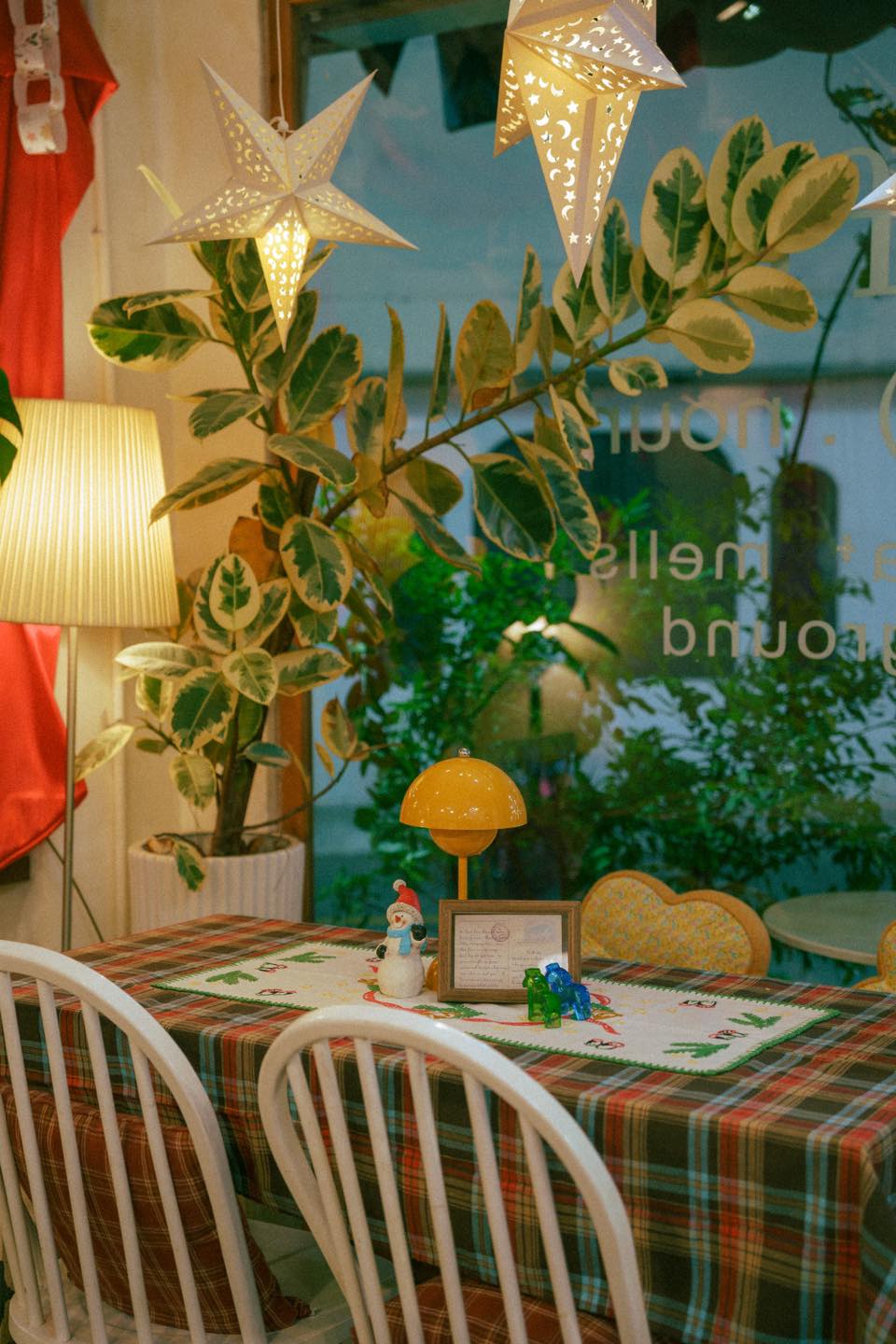 The Seat Coffee, quán cà phê trang trí giáng sinh đẹp tại Sài Gòn