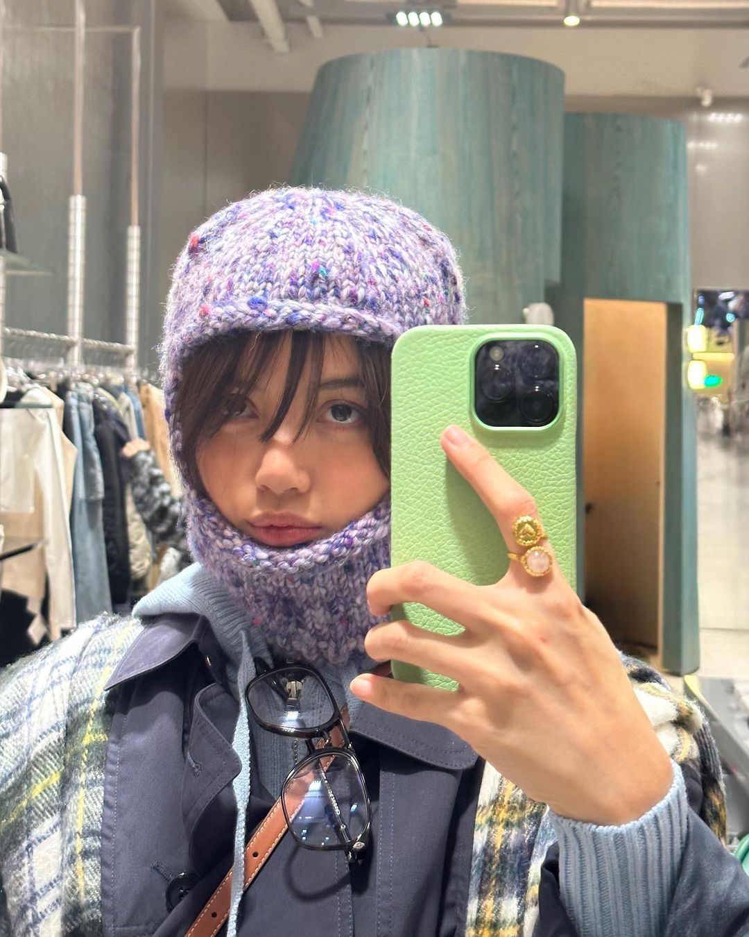 lalalalisa_m diện lavaclava