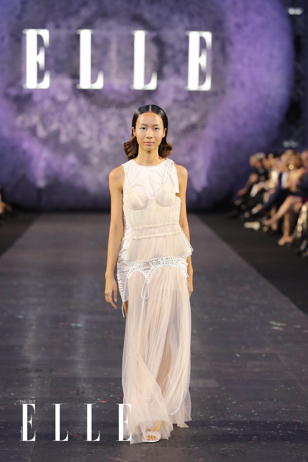 nguyen-hoang-tu-2018-1 elle fashion show