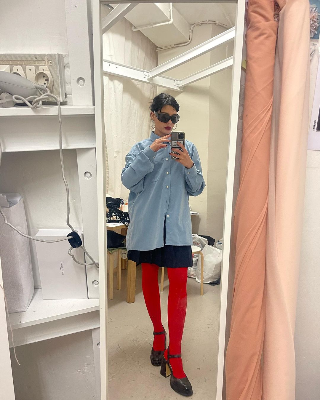 maria_bernad diện đồ thời trang xanh đỏ
