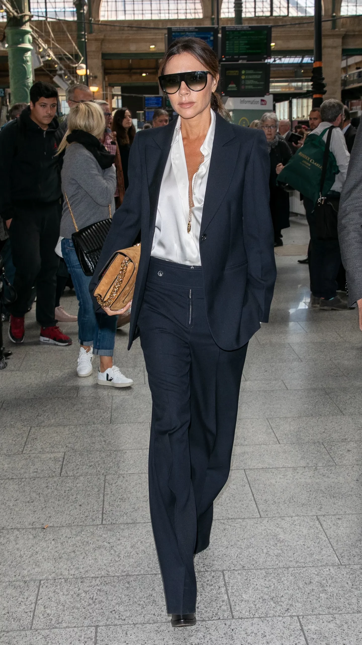 suit victoria beckham