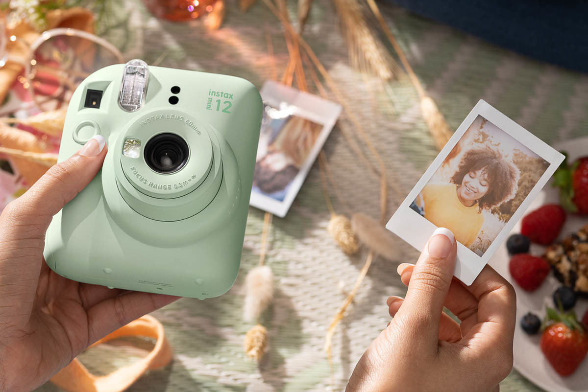 Máy chụp ảnh Instax Mini 12