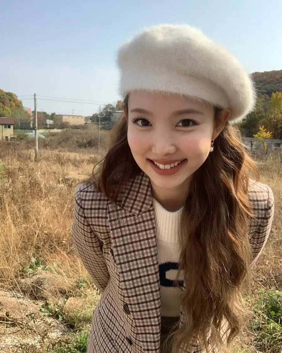 nayeon mũ nồi