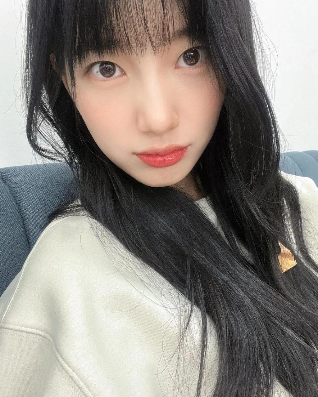 Suzy selfie Bí quyết để có lớp trang điểm không tỳ vết của "tình đầu quốc dân" Bae Suzy 