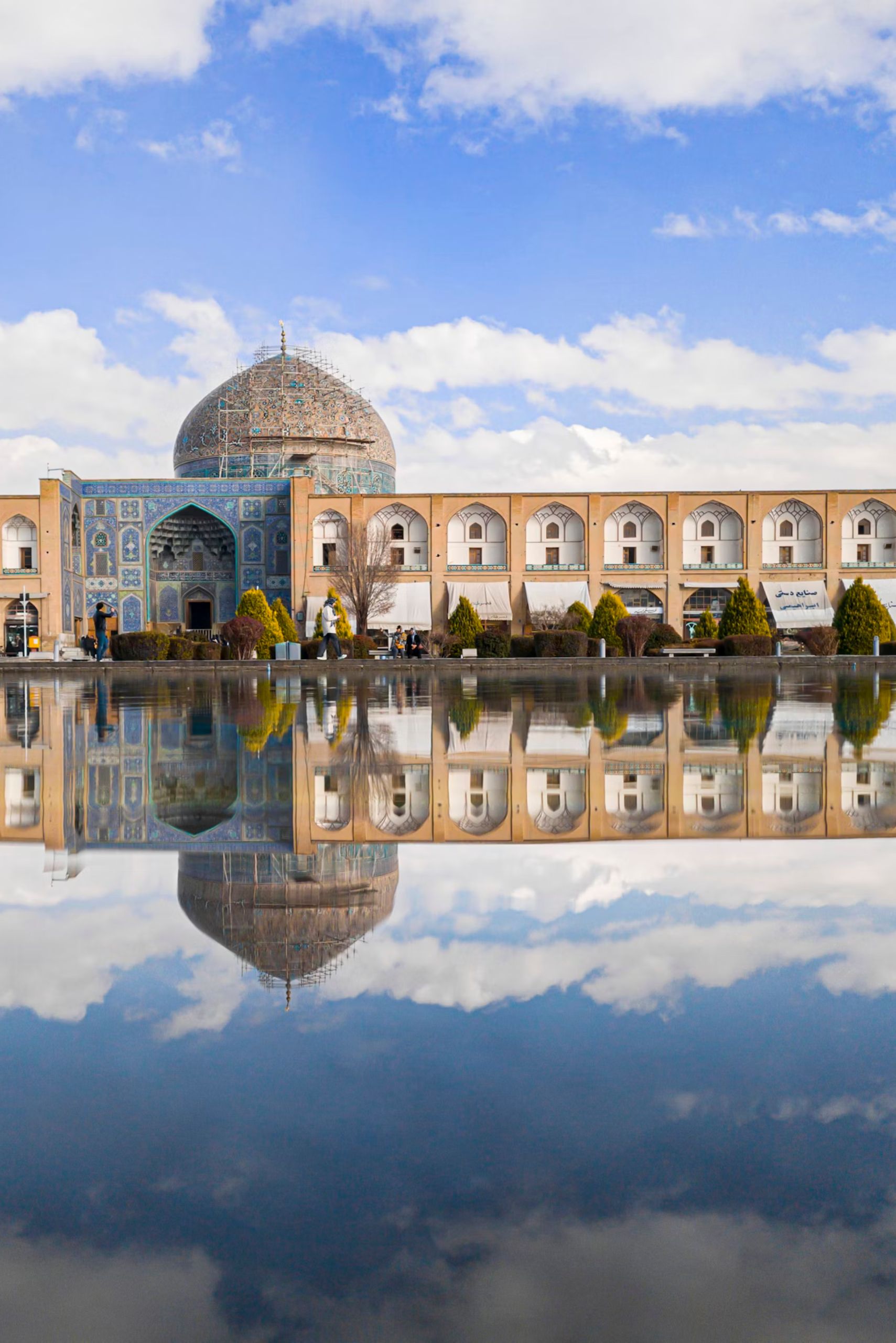 Naqsh-e Jahan là địa điểm du lịch đáng đến tại Iran