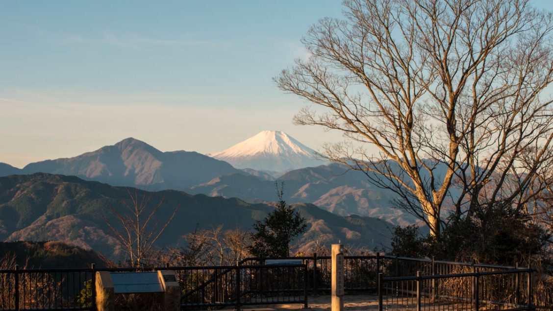 Ngắm núi Phú Sĩ từ núi Takao 1