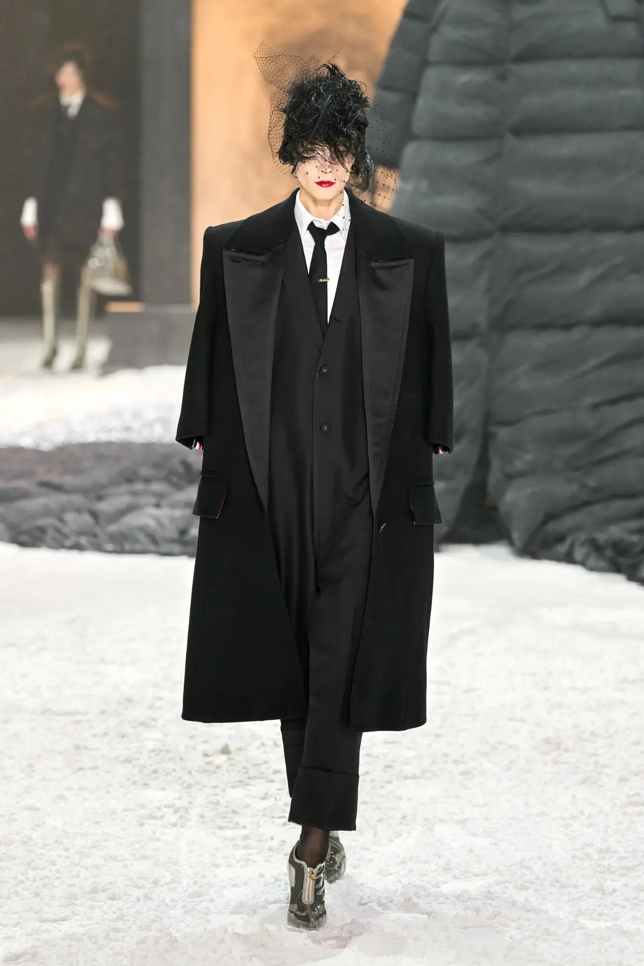 Bộ sưu tập Thom Browne Thu - Đông 2024 - "Nevermore" (Ảnh: Getty Images)