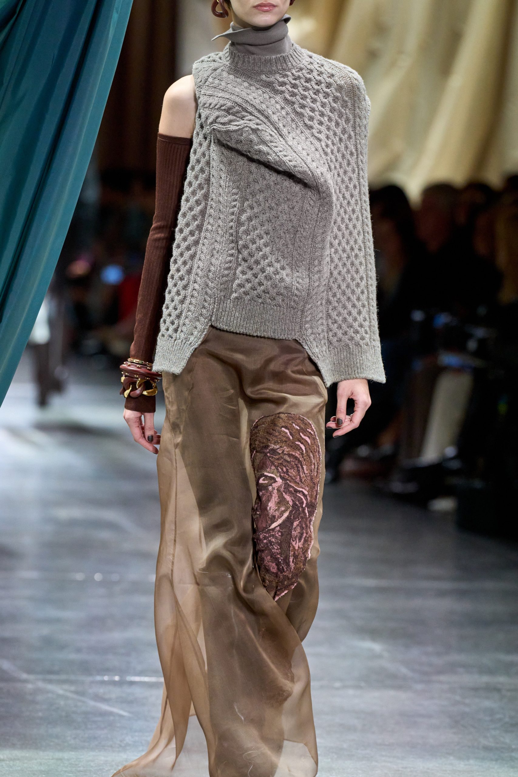 Fendi Fall - Winter 2024. (Ảnh: Getty Images)