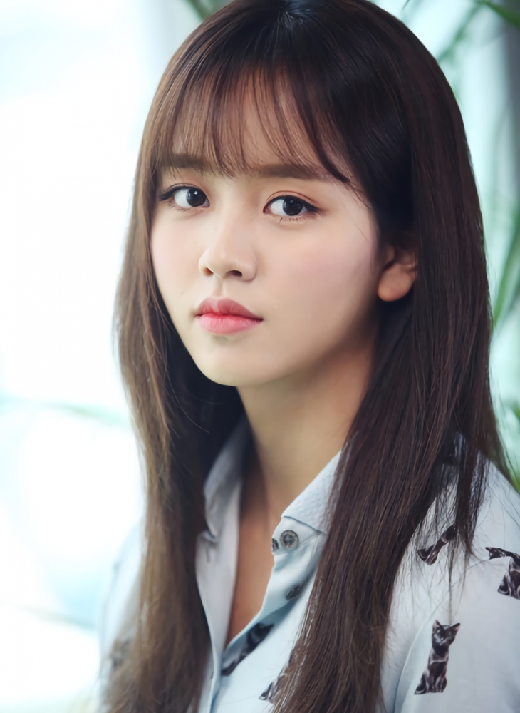 Chiếc mũi có dáng thấp tròn của Kim So Hyun