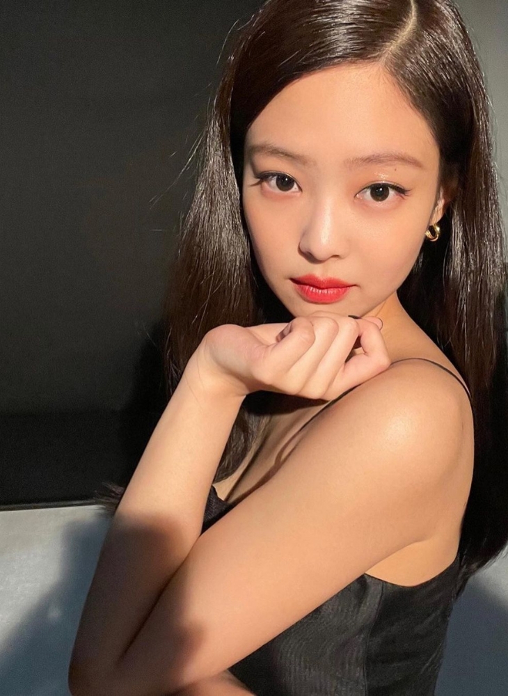 Kim Jennie với làn da tông nóng