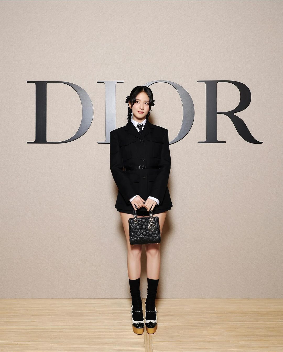 sooyaaa__ diện vest Blackpink