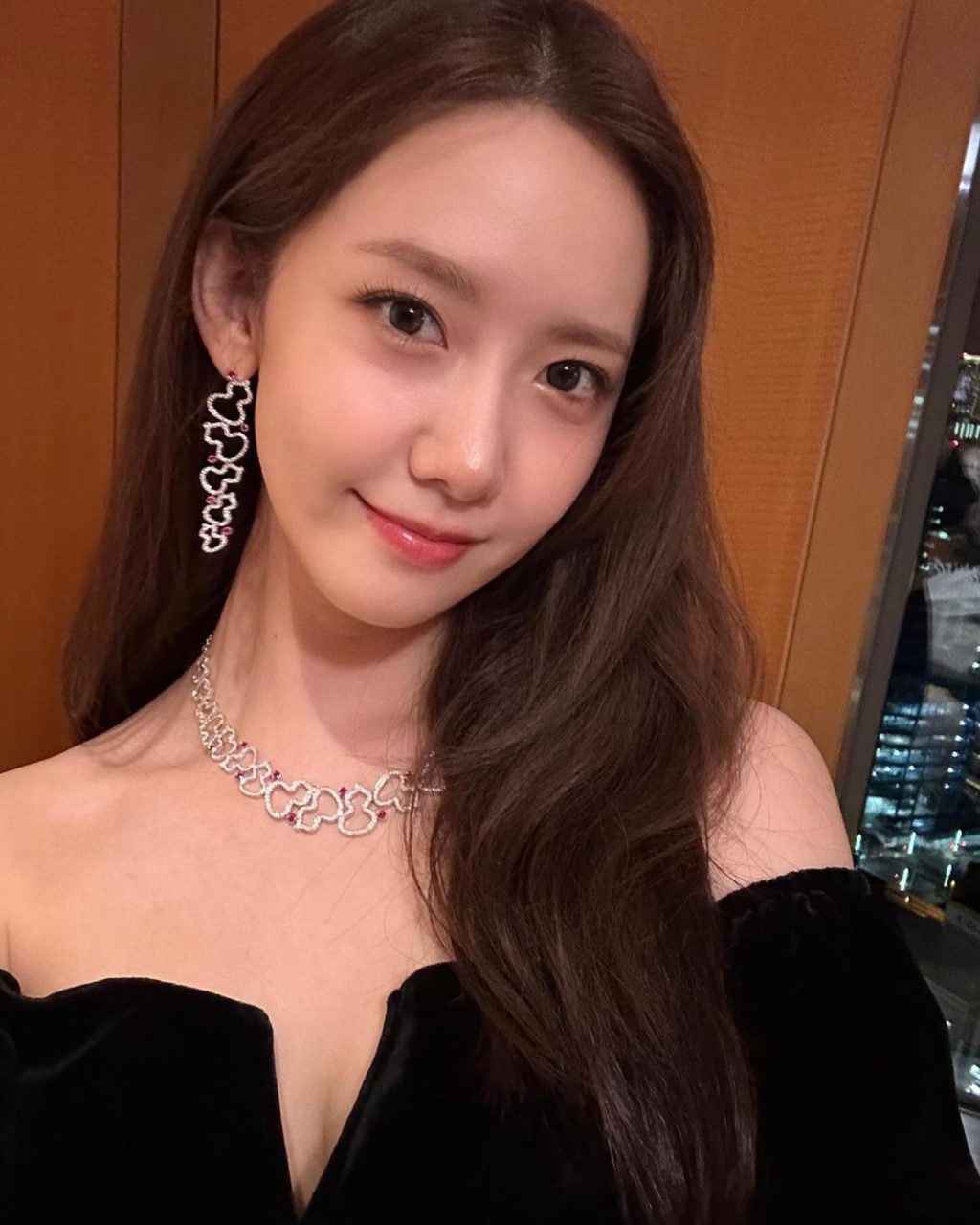 Kiểu tóc cung Khí Song Tử của Yoona. 