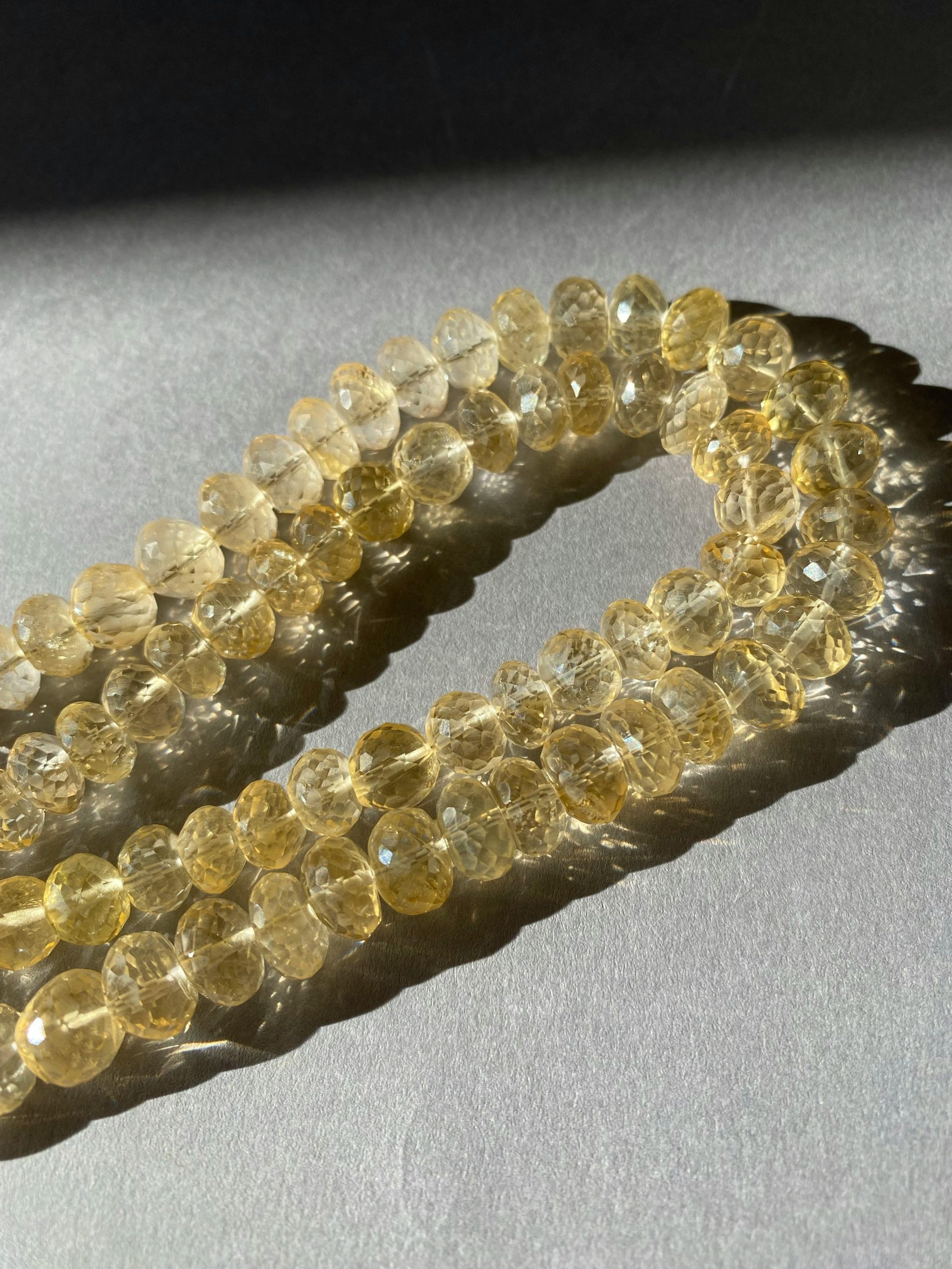 đá phong thủy citrine