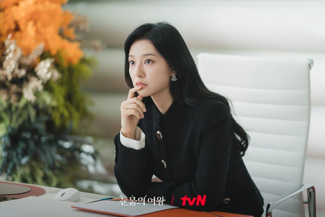 kim ji won trang sức