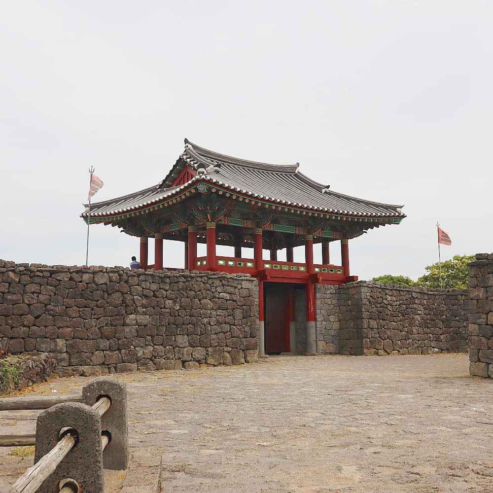 đền ở làng seongeup