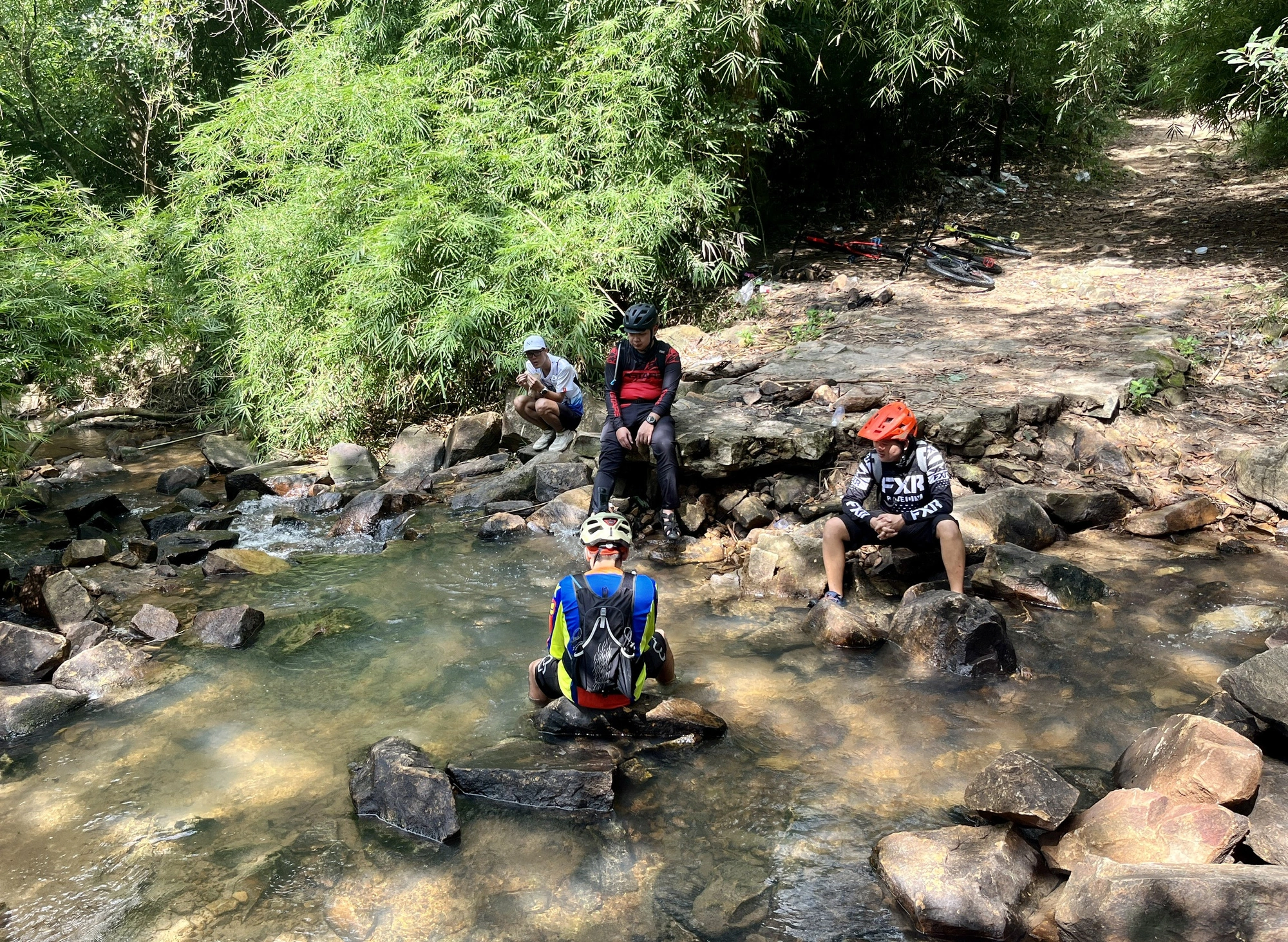 Núi Dinh hiking