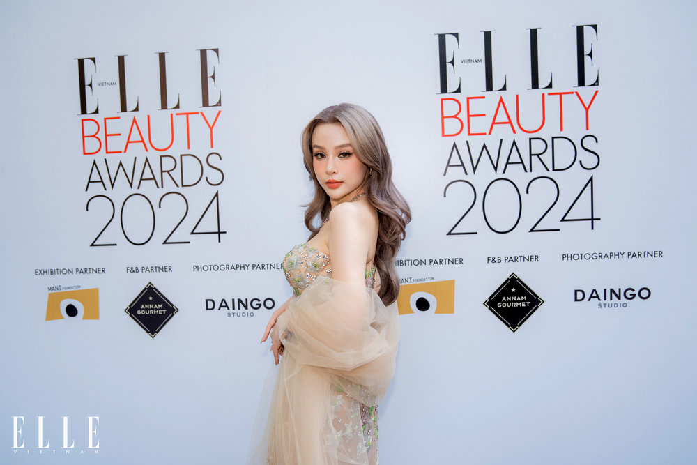huyền baby elle beauty awards