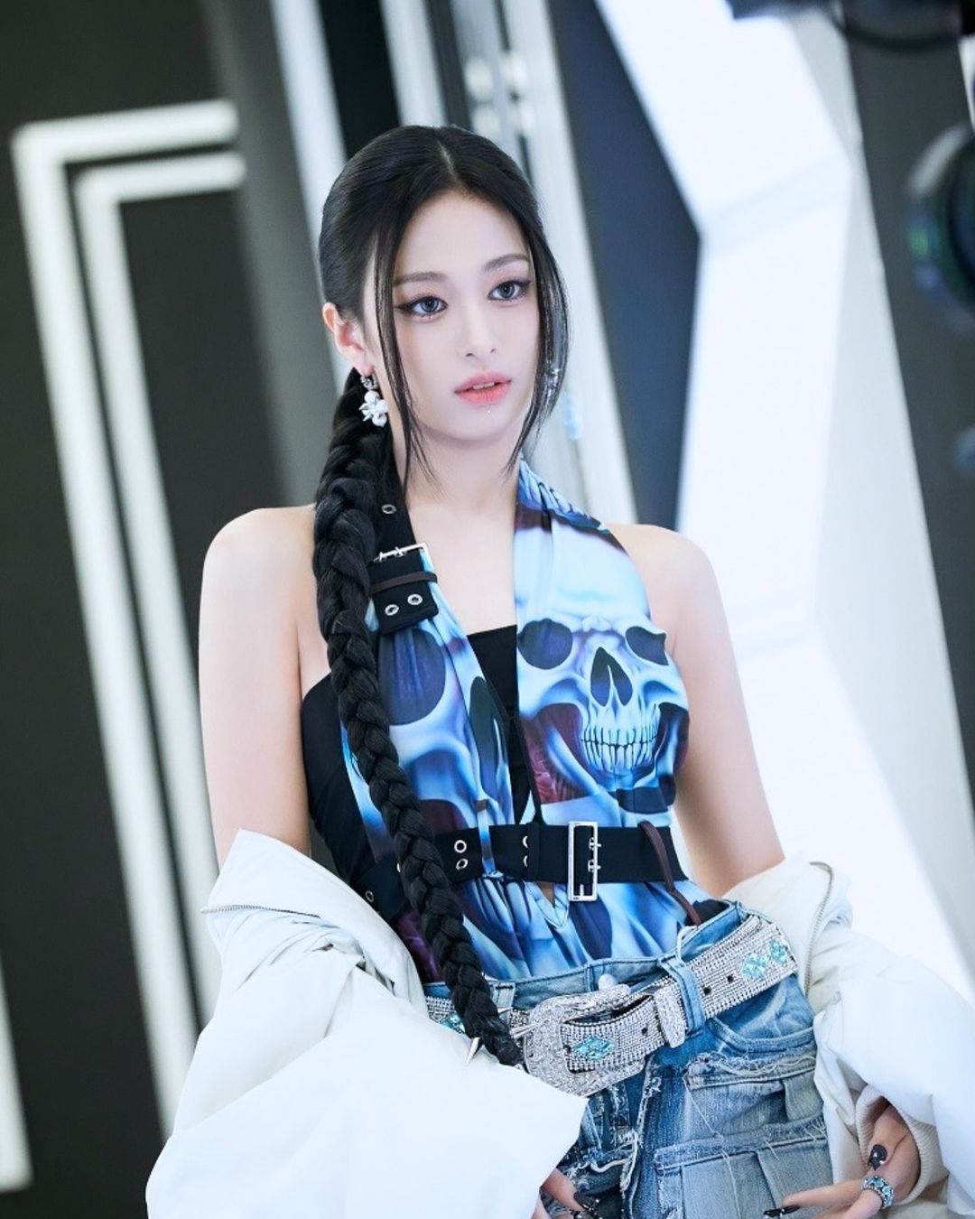 ahyeon phối đồ cá tính babymonster