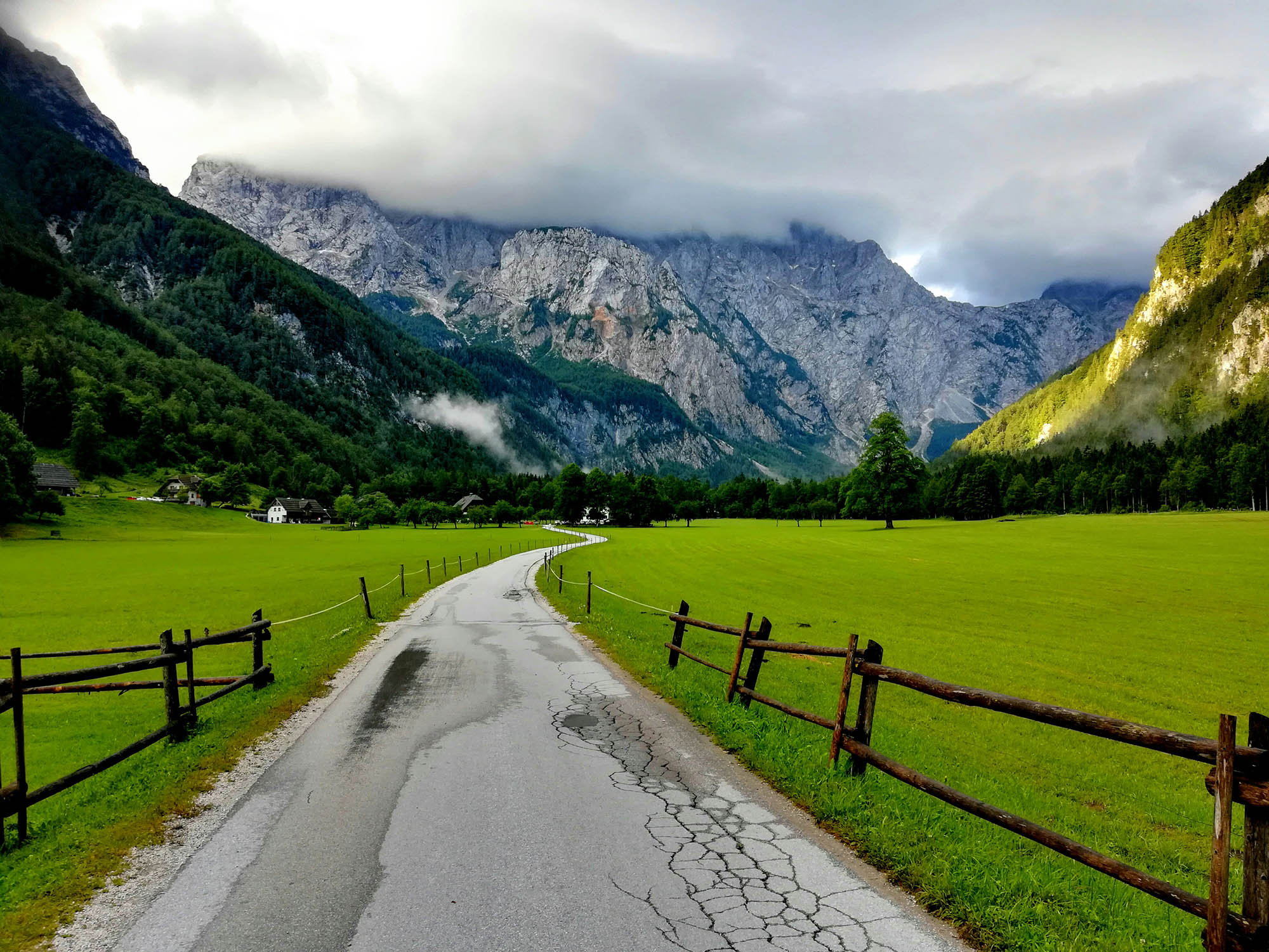 thung lũng logar slovenia