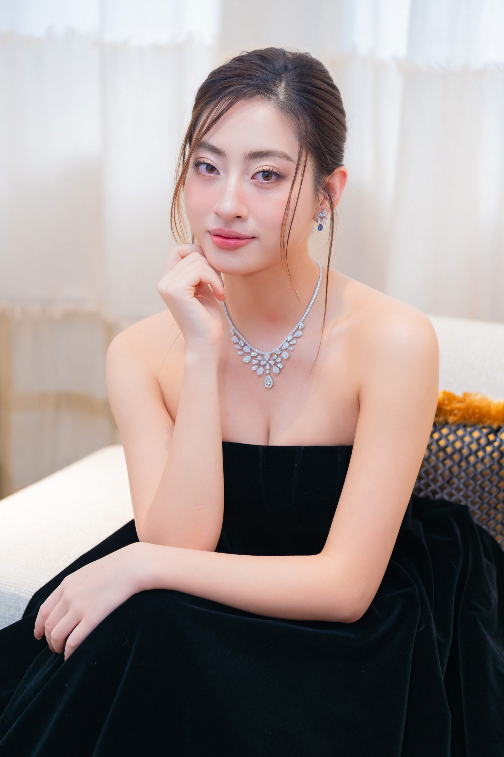 Hoa Hậu Lương Thùy Linh tại sự kiện chaumet