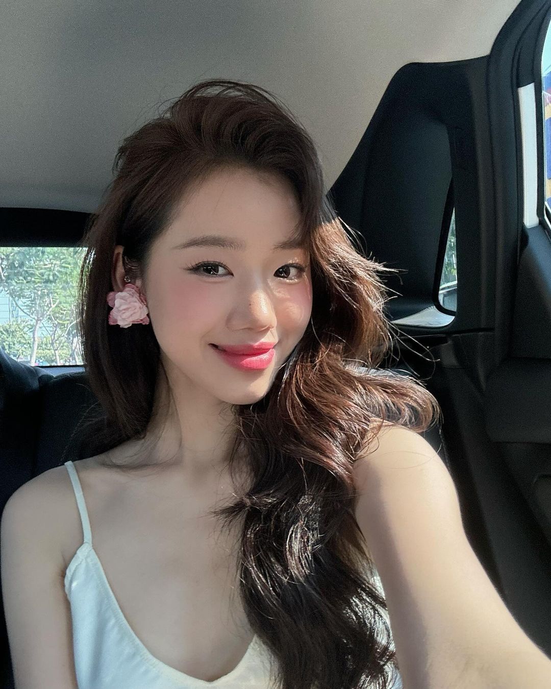 Mei Chan xinh đẹp tham gia ELLE Beauty Award 2024 - ngải cứu.