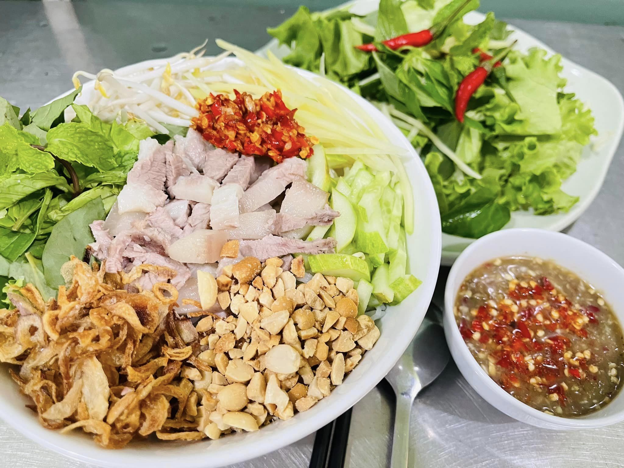 bún mắm nêm đà nẵng