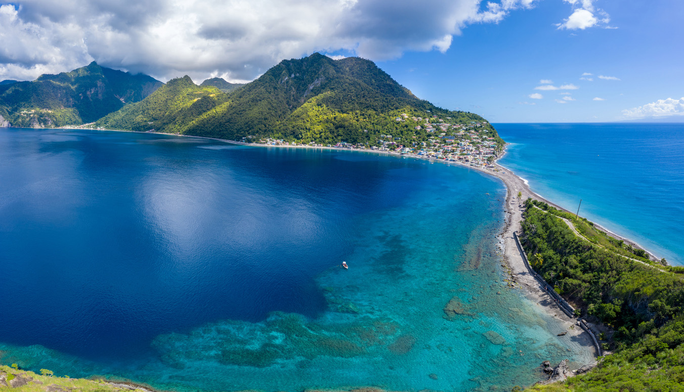 du lịch động hoà dominica