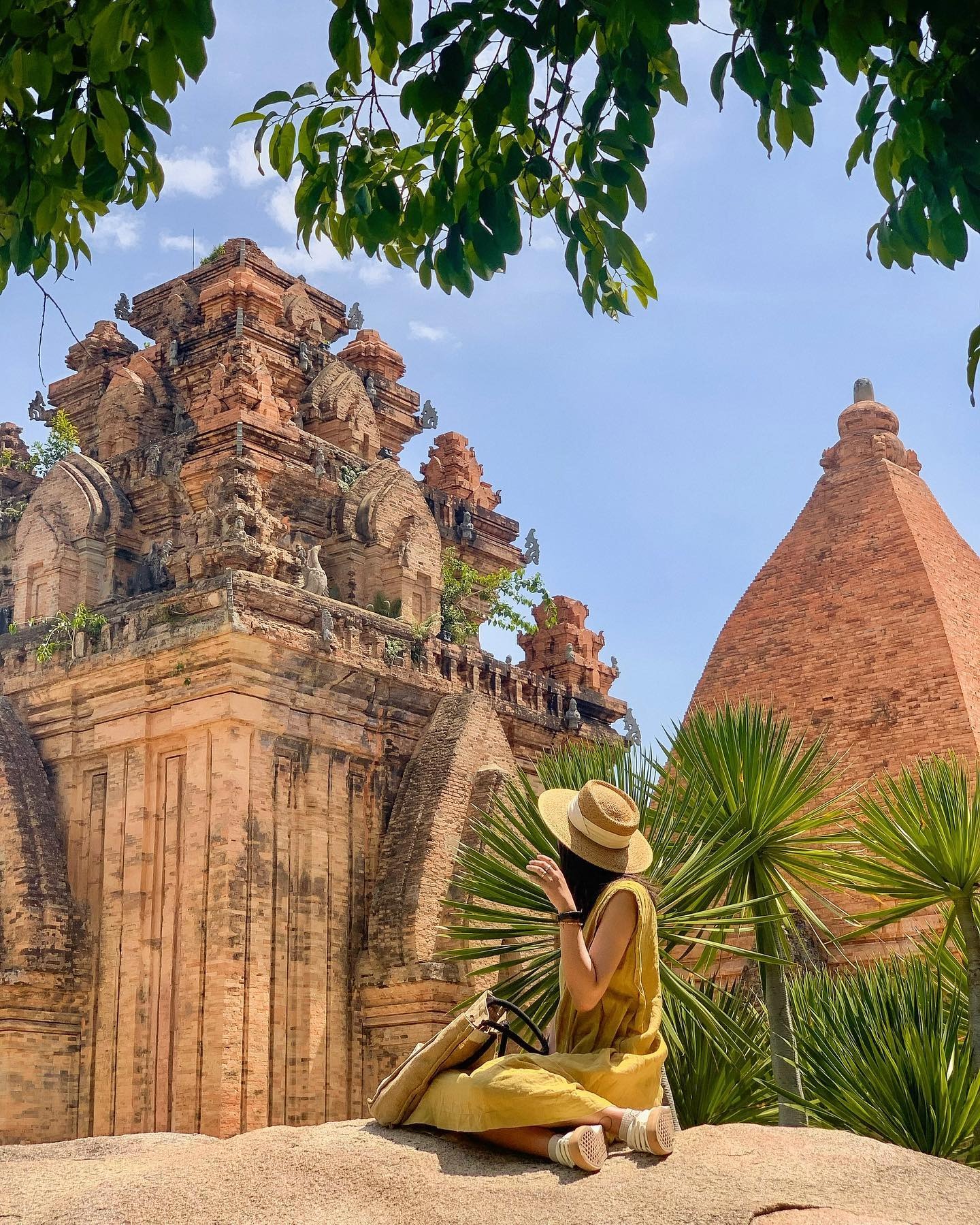 Tháp bà Ponagar (3)