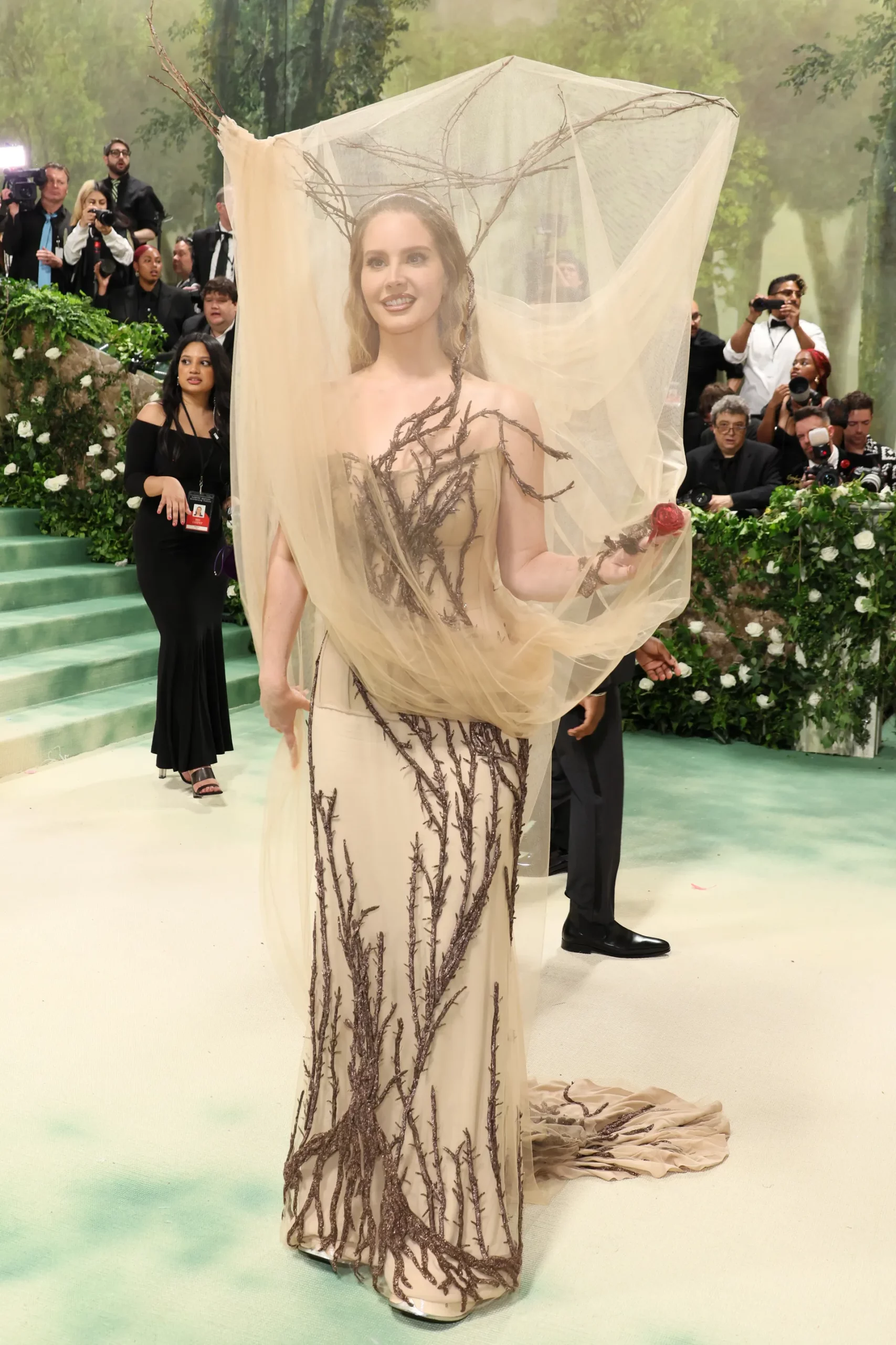 lana del ray tại met gala 2024