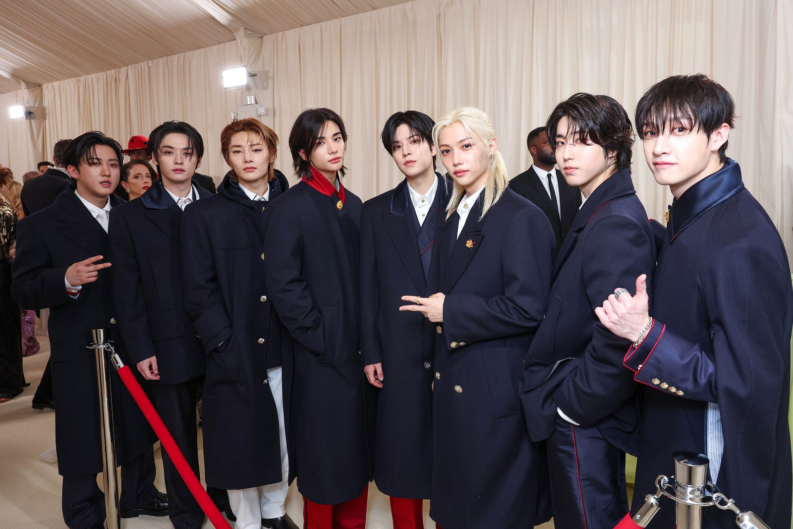 Stray Kids trong những thiết kế củaTommy Hilfiger tại met gala 2024