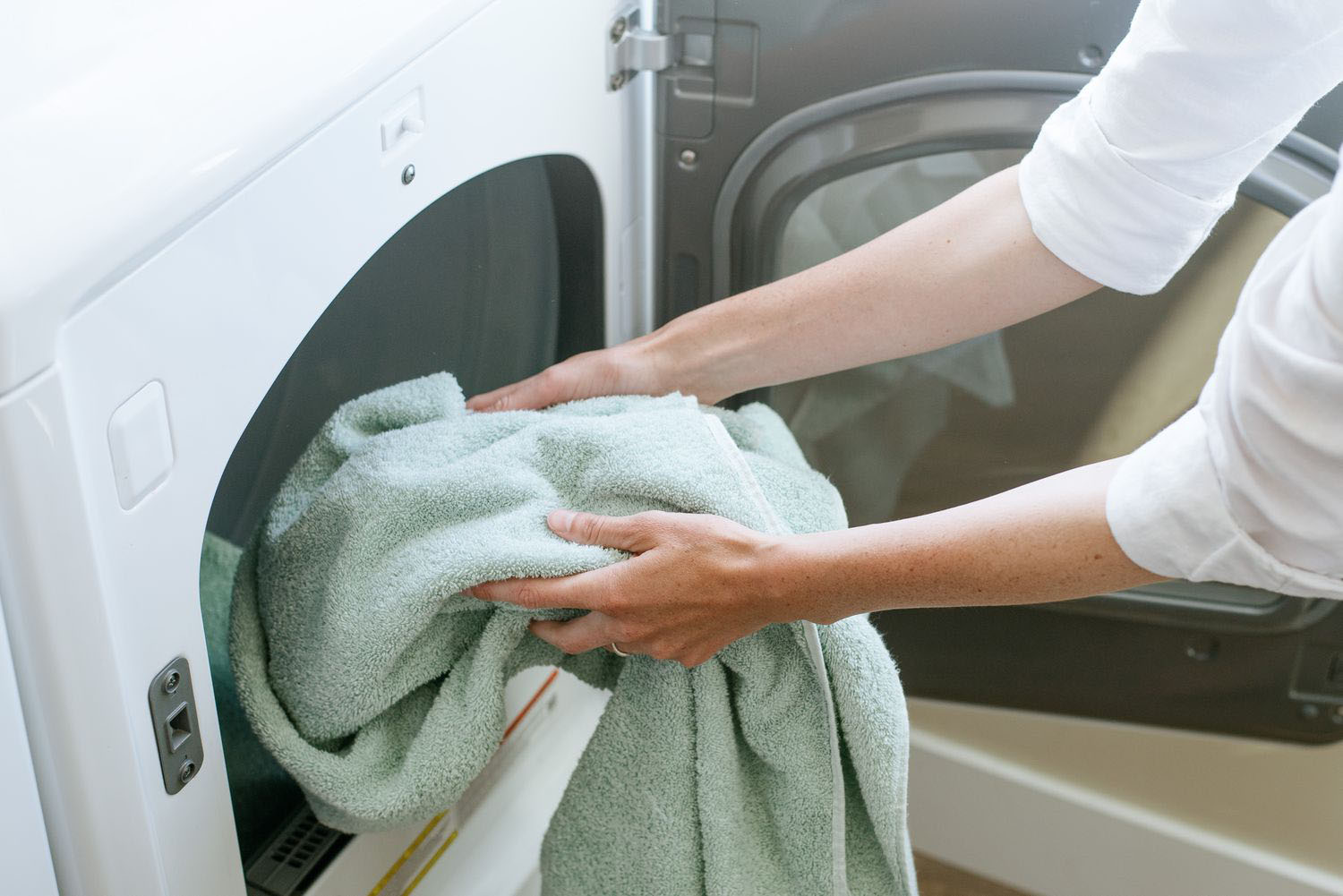 máy sấy quần áo phù hợp cho mùa mưa