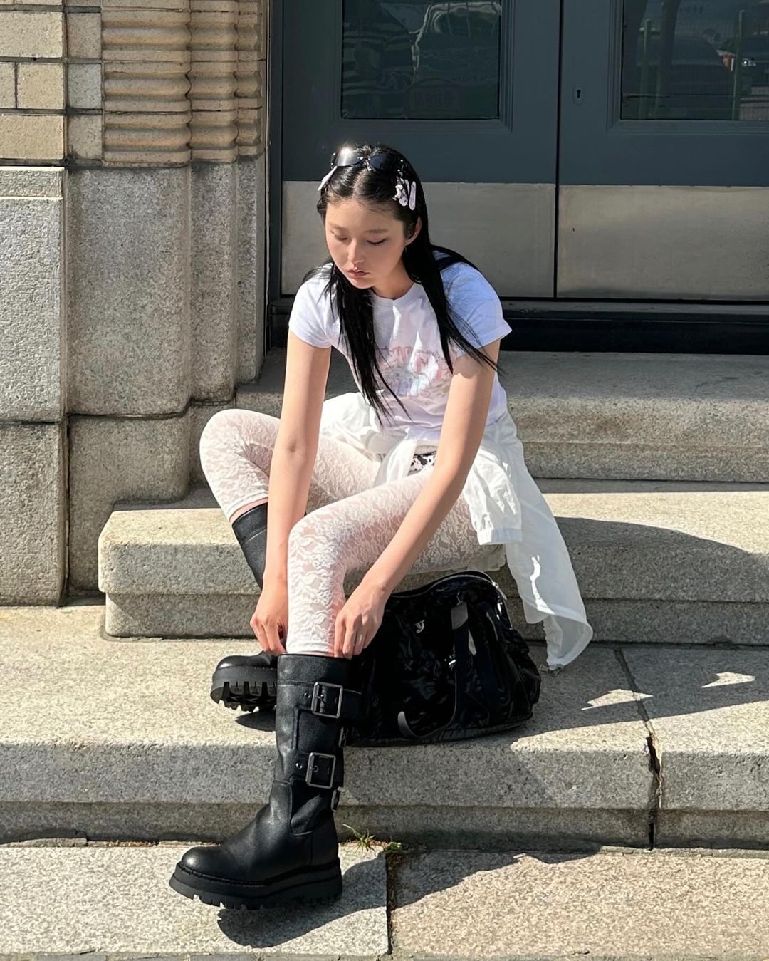 soneejung diện chân váy