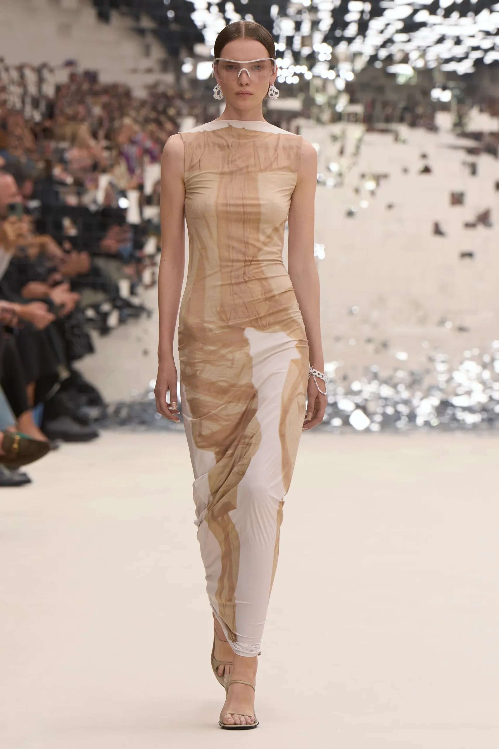 váy cưới Acne Studios