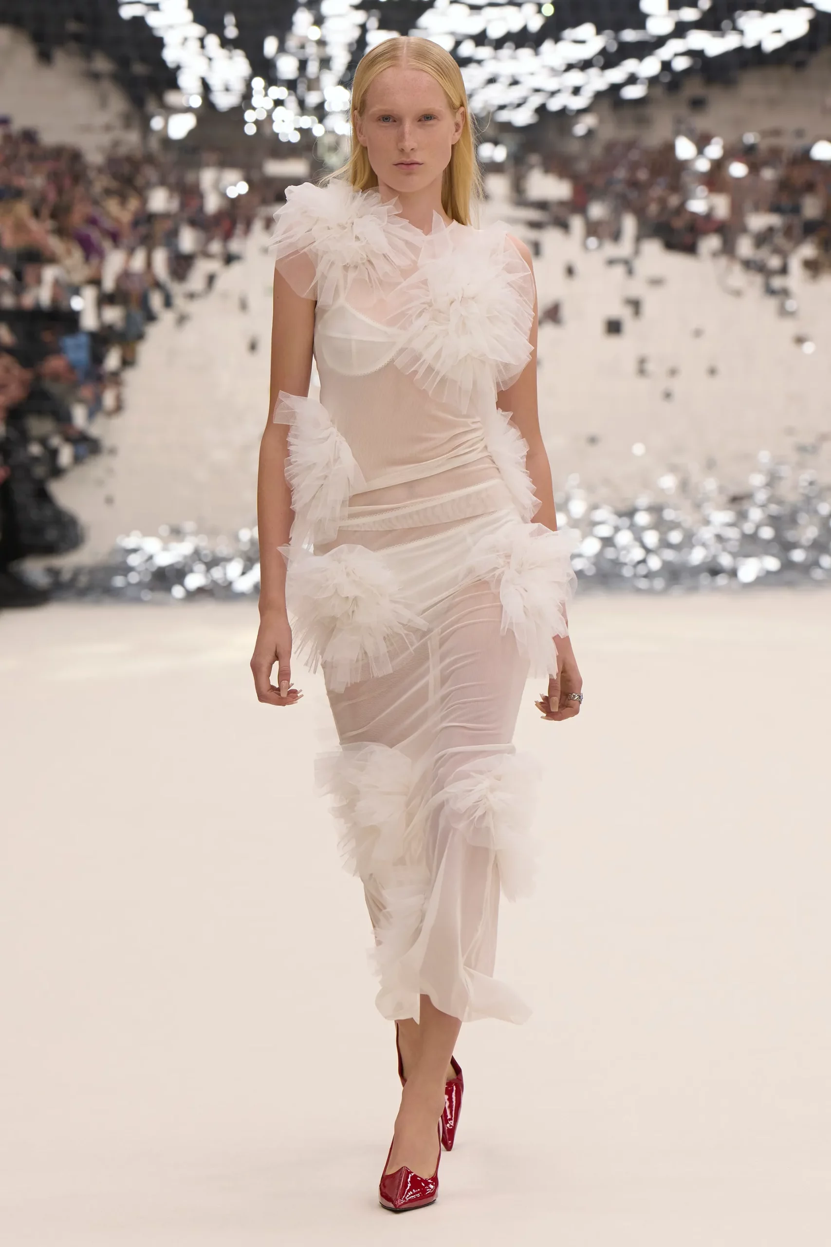 váy cưới Acne Studios